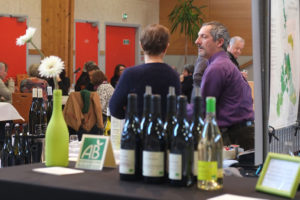 ambiance au salon des vins Vinotours